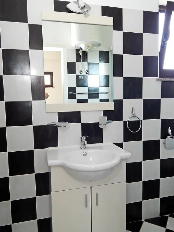 Apartments Fumic Mandre